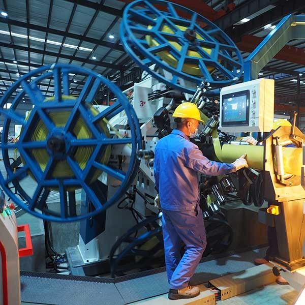 Ligne métallique d'extrusion de tube de RTP terrestre à haute pression de 3000 livres par pouce carré lové pour le pétrole/gaz