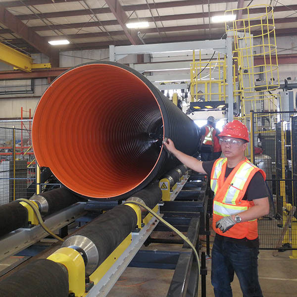 Le mur de double de HDPE a ridé la structure en spirale du millimètre 800Mpa de la machine 3000 d'extrusion de tuyau